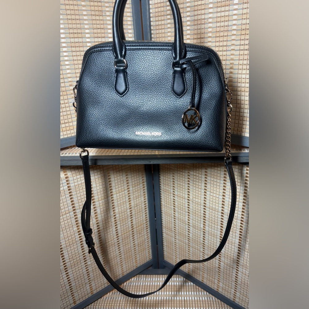 Michael Kors Kiri Small Dome Satchel in Black